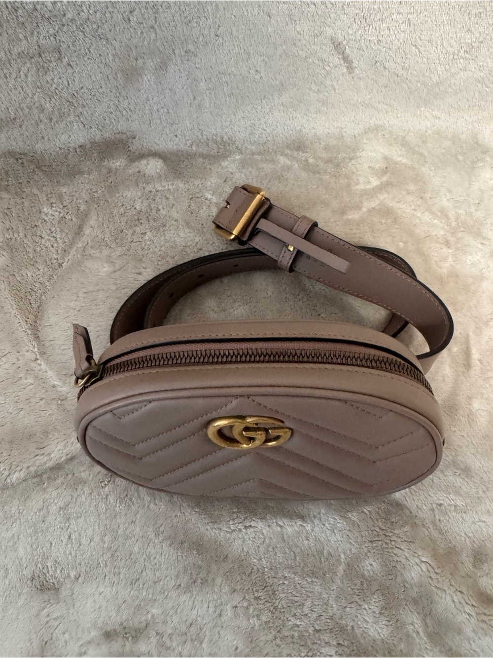Gucci Nude Chevron GG Marmont Crossbody Belt Bag - Picture 3 of 11